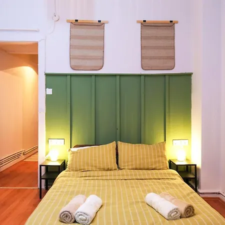 Parlante Apartman *